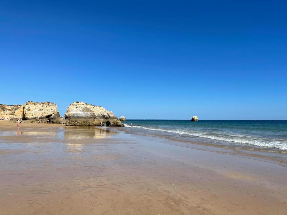 Apartamento Elegante Com Garagem E Piscina Na Praia Da Rocha Портиман Экстерьер фото