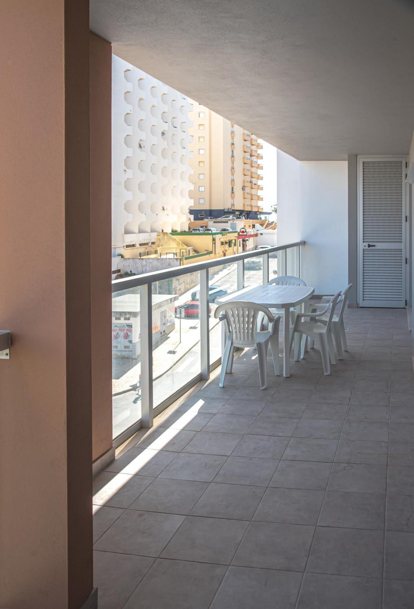 Apartamento Elegante Com Garagem E Piscina Na Praia Da Rocha Портиман Экстерьер фото