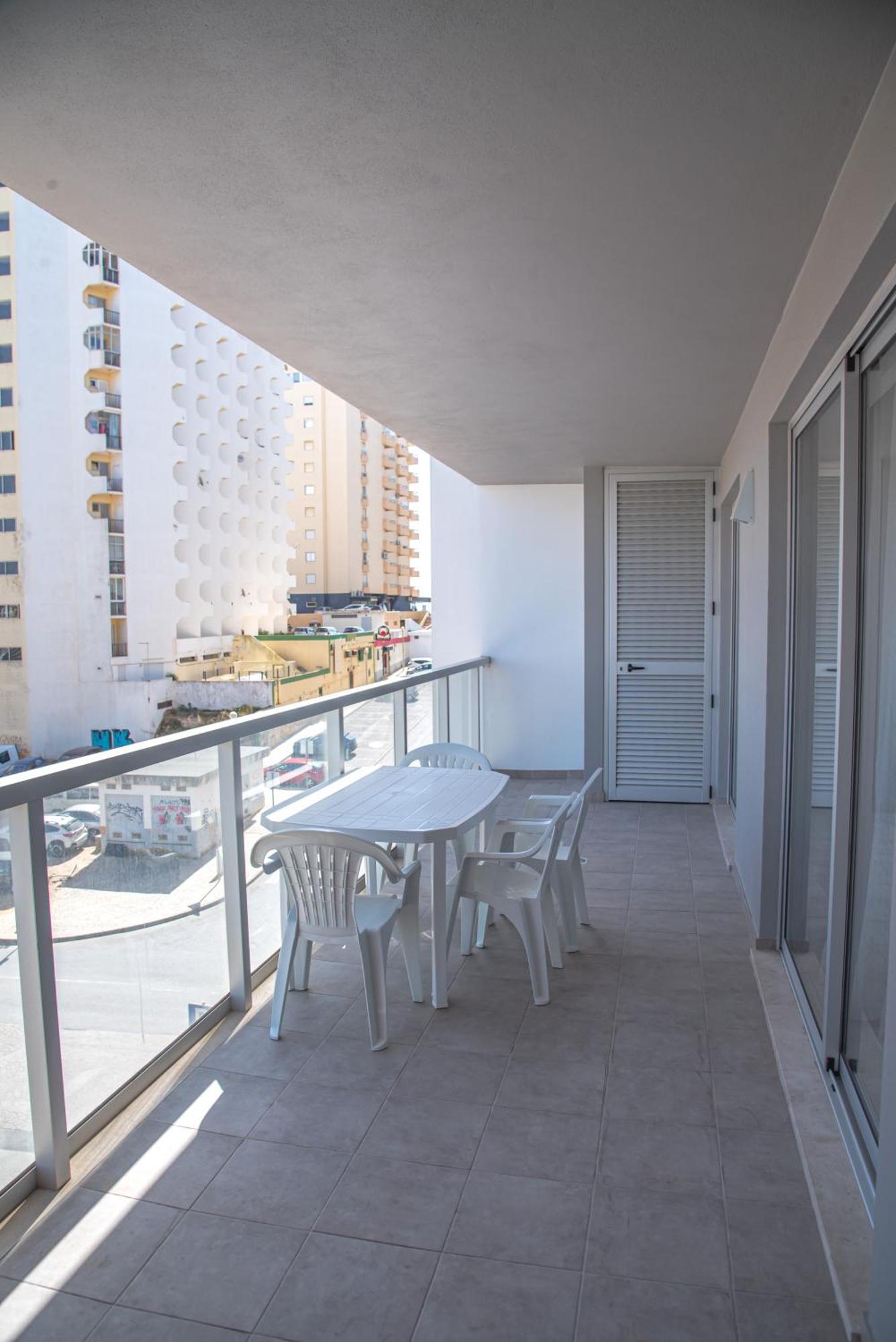 Apartamento Elegante Com Garagem E Piscina Na Praia Da Rocha Портиман Экстерьер фото